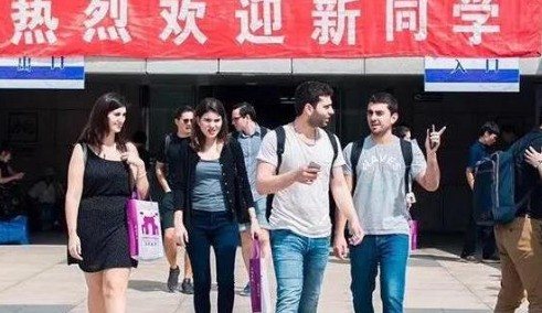 学籍档案自己拆开了，应该怎么处理？