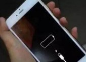 苹果手机一开机又自动关机为什么?