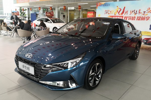 北京现代伊兰特1.6 整备质量和总质量各是多少?