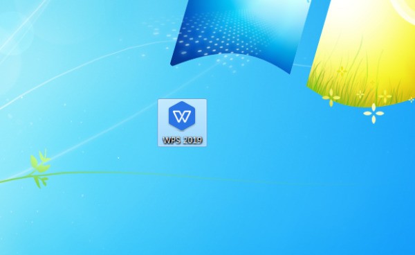 电脑里的word工具栏里都变成英文的了怎么处理