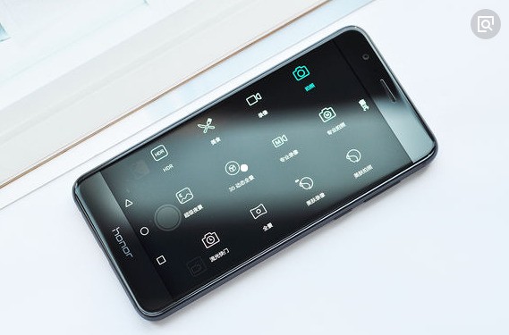 华为荣耀8可以用速充头吗