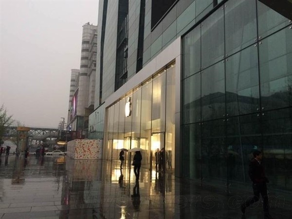 iphone15plus128g九成新价格