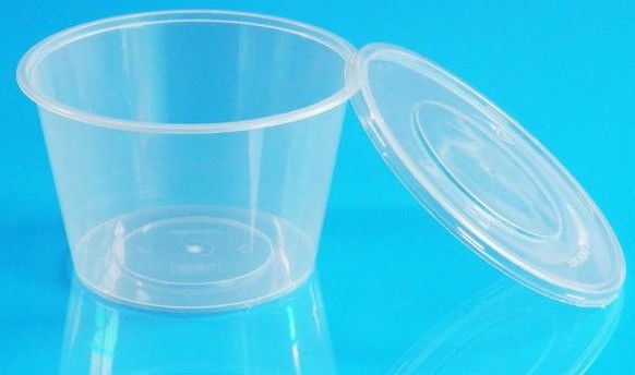 pp、ps、pvc跟pc的挤出机器是一样吗?