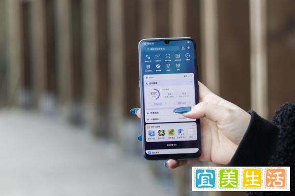 我感受到电光薄荷的冰凉，iQOO Neo 855竞速版速评