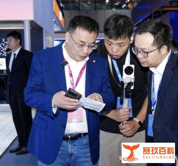 小米15系列外观被核实：延续家族式设计，且配置全面升级！