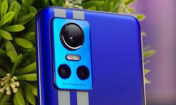 2000元出头的预算，当前推荐这3款手机，配置是真的“很香”