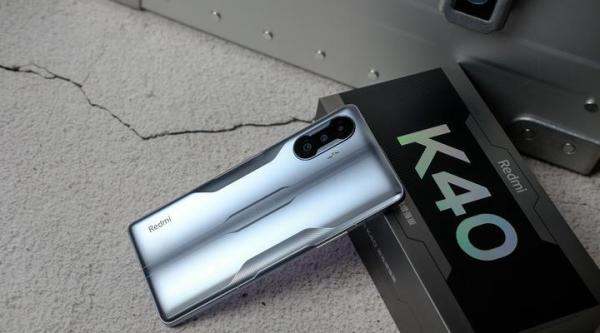 Redmi K40游戏版真机上手体验，天玑1200+67W闪充，仅1999元