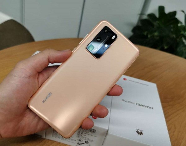 华为的12gb运存和iphone的几运存比较?