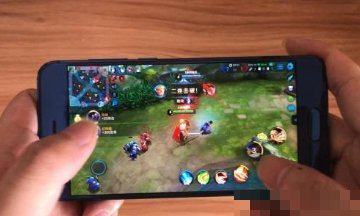 鸿蒙系统等于安卓哪个版本