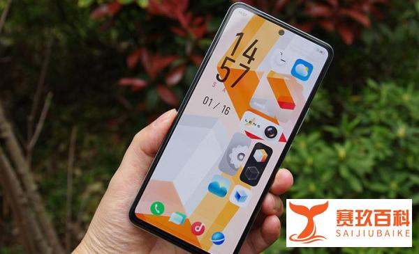 极致性价比手机选iQOO还是红米？内行人说出答案，看完就知道差距