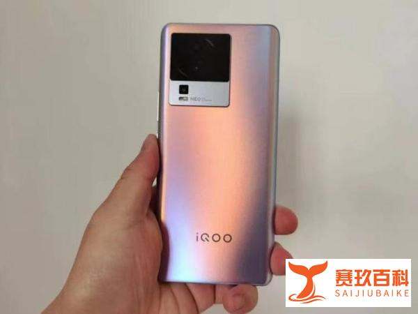 vivo良心了！天玑8200+120W速充+120Hz屏，12GB+256GB旗舰跌至1699元