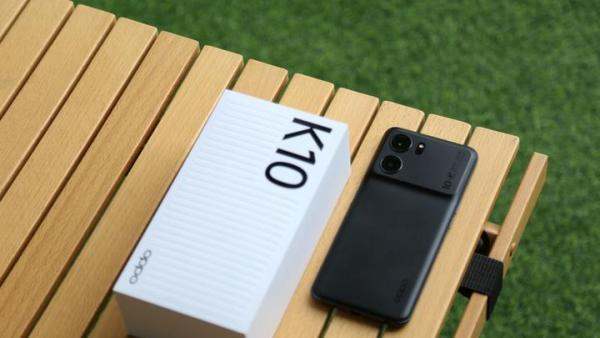 OPPO K10性能表现优异，外观简约大方并不杀马特