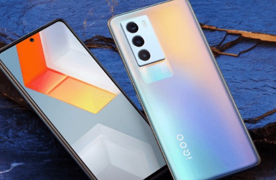 真正懂手机的人，为何更喜欢iQOO、Realme这些“小众”品牌？