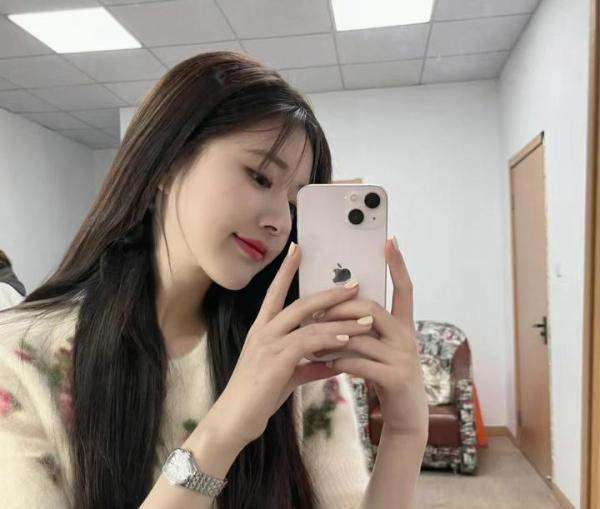 2022下半年买手机，为何“内行人”都推荐这3款？最低才1499元