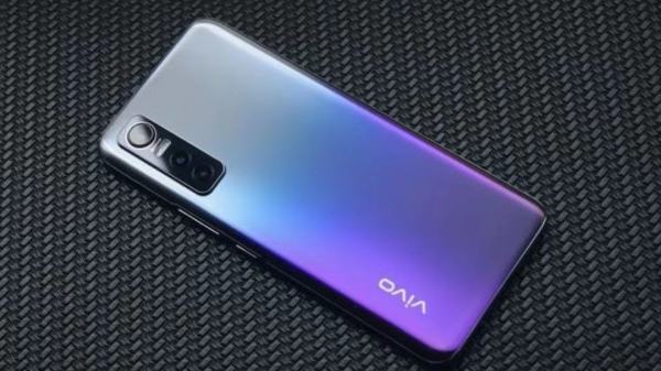 请问一下vivo y78手机好吗啊？