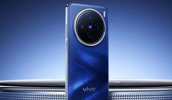 vivo不讲武德，高端机突降至3329元，天玑9400+100倍变焦+5800mAh