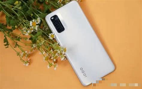 2025年最火的lcd手机