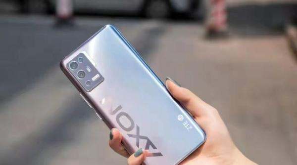 被忽视的骁龙888手机，6400万双主摄+256GB，从3598跌至2998元