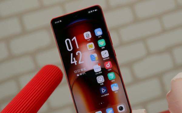 vivo更猛了，骁龙8Gen2手机突降至1990元，120W+IMX920，更香了