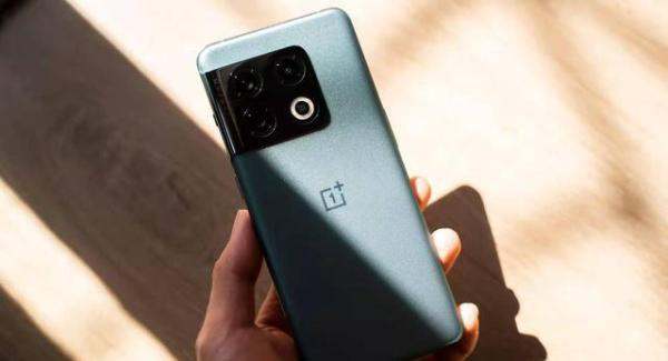 春节购机推荐：这三款骁龙8机型最值得入手，性能与顏值兼具