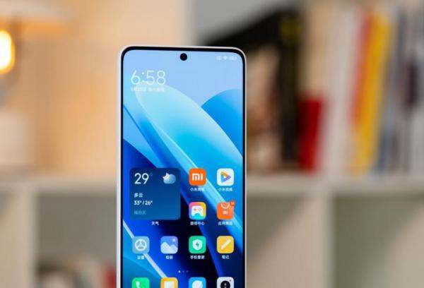 卢伟冰不要利润了？2亿像素+5100mAh低至1230元，骁龙芯+1800nit