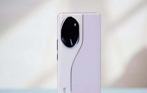 荣耀优质拍照手机，骁龙8Gen2+50倍变焦仅3399元，认可率高达98%