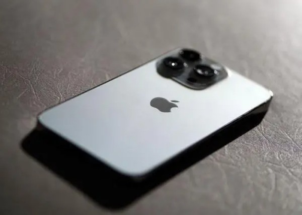 苹果15pro max什么时间出的?