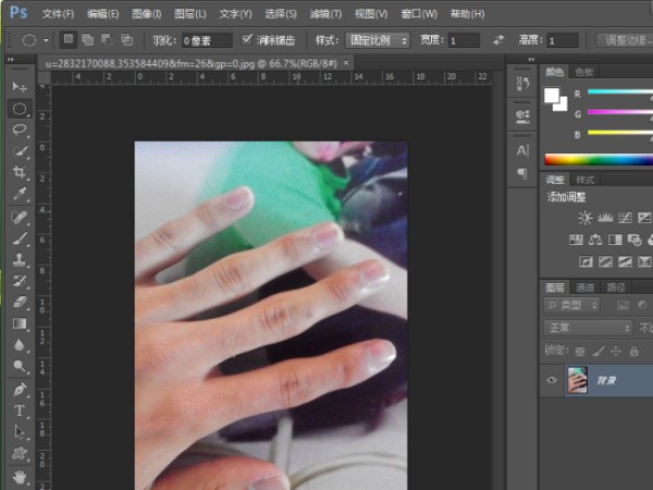 photoshop肿么把手指P细长，手指比较粗而且不直，有这方面的高手吗？在线等！~高分奖励！