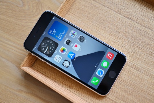 苹果手机128g够用吗？