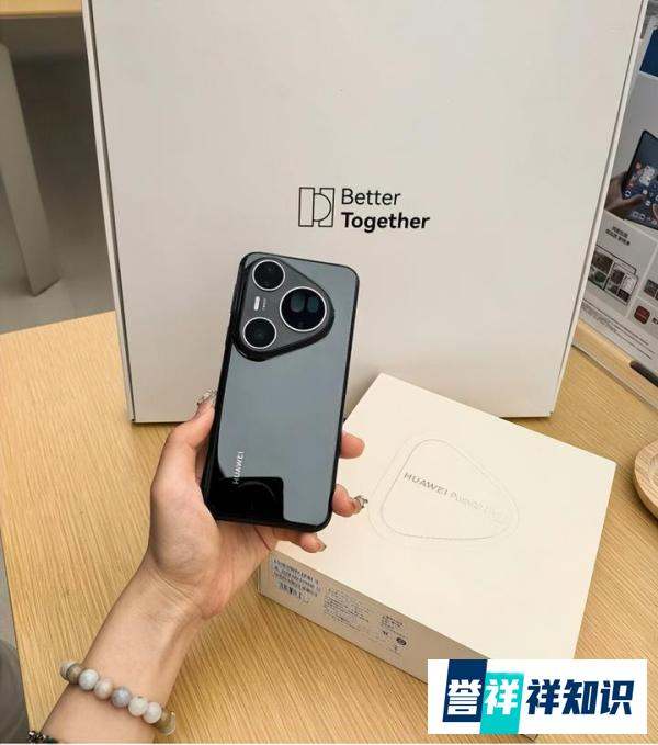 鸿蒙 5.1「隐形进化」：微信抖音大有不同，小艺智能体远超想象