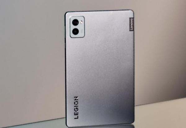 2025年小尺寸平板有哪些？8英寸游戏平板推荐，适合玩游戏的小屏平板怎样选