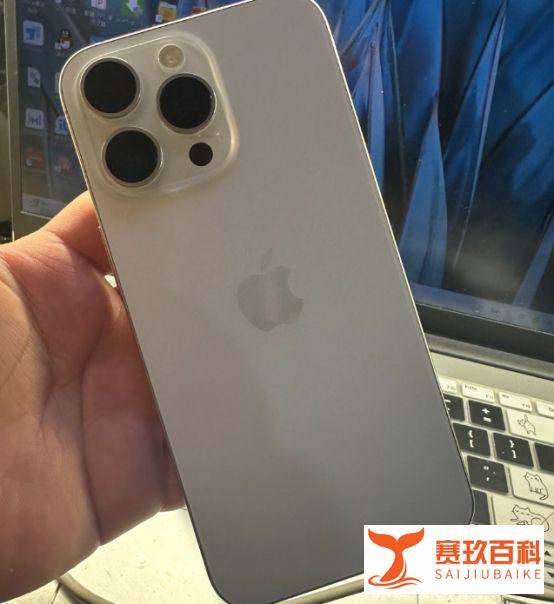 粉丝放弃android旗舰买iPhone15Pro Max！称性能更强，系统无广告！