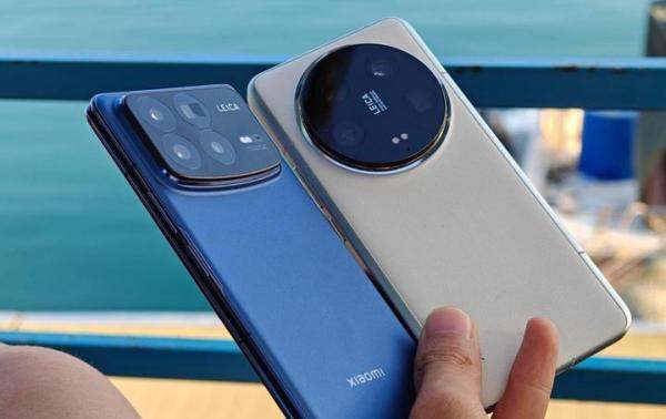 围观！小米 15 Ultra渲染图已被泄露：可能是2025年最好的拍照手机