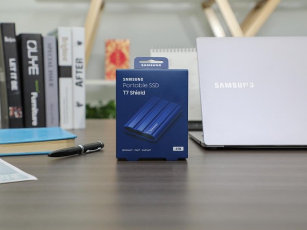 超强性能 防尘防水防摔 三星T7 Shield移动固态硬盘测评