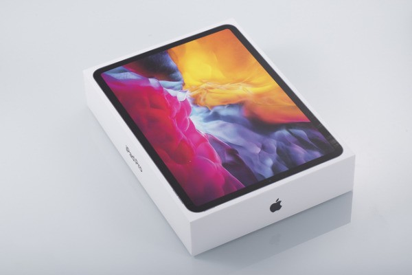 初學者画画的画和记笔记适用华为的mate+pad+pro+12.6英寸还是用苹果IPAD+air+4？