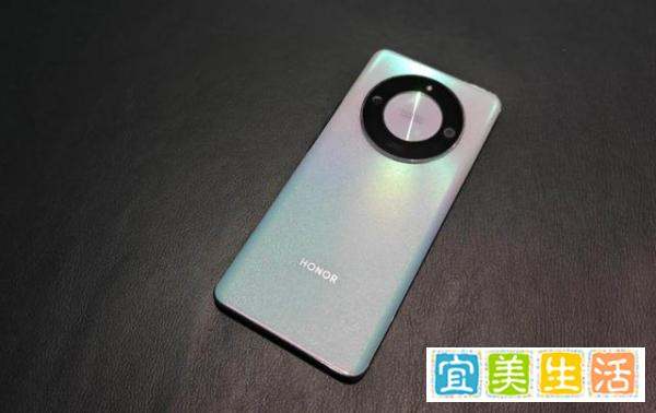 荣耀X50：1.5K曲屏+5800mAh，12GB+256GB入手仅1389元