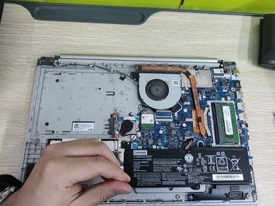 笔记本电池怎么放电的問題