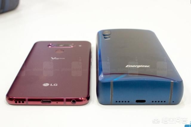 做手机的电子厂视频 ChMlWVx09V6IVexkAABLwf-Ocs4AAIdIAPFoJ4AAEvZ436.jpg