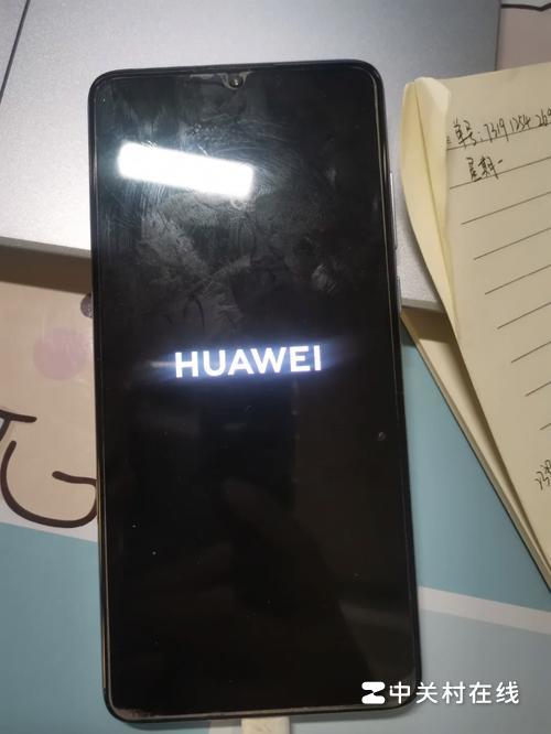 华为手机一黑屏就自动关机为什么?自己锁屏就关机什么情况?